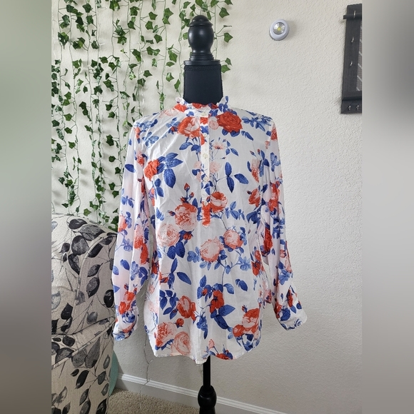 Talbots Tops - 💚2XHP💚Talbots 100% Cotton Ditsy Floral Ruffle Neck Button Cuff Sleeve Blouse